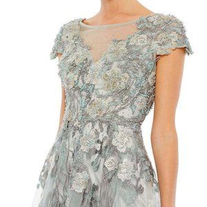Mac Duggal Size 12 Floral Embroidered Evening Gown. Original Price: $798